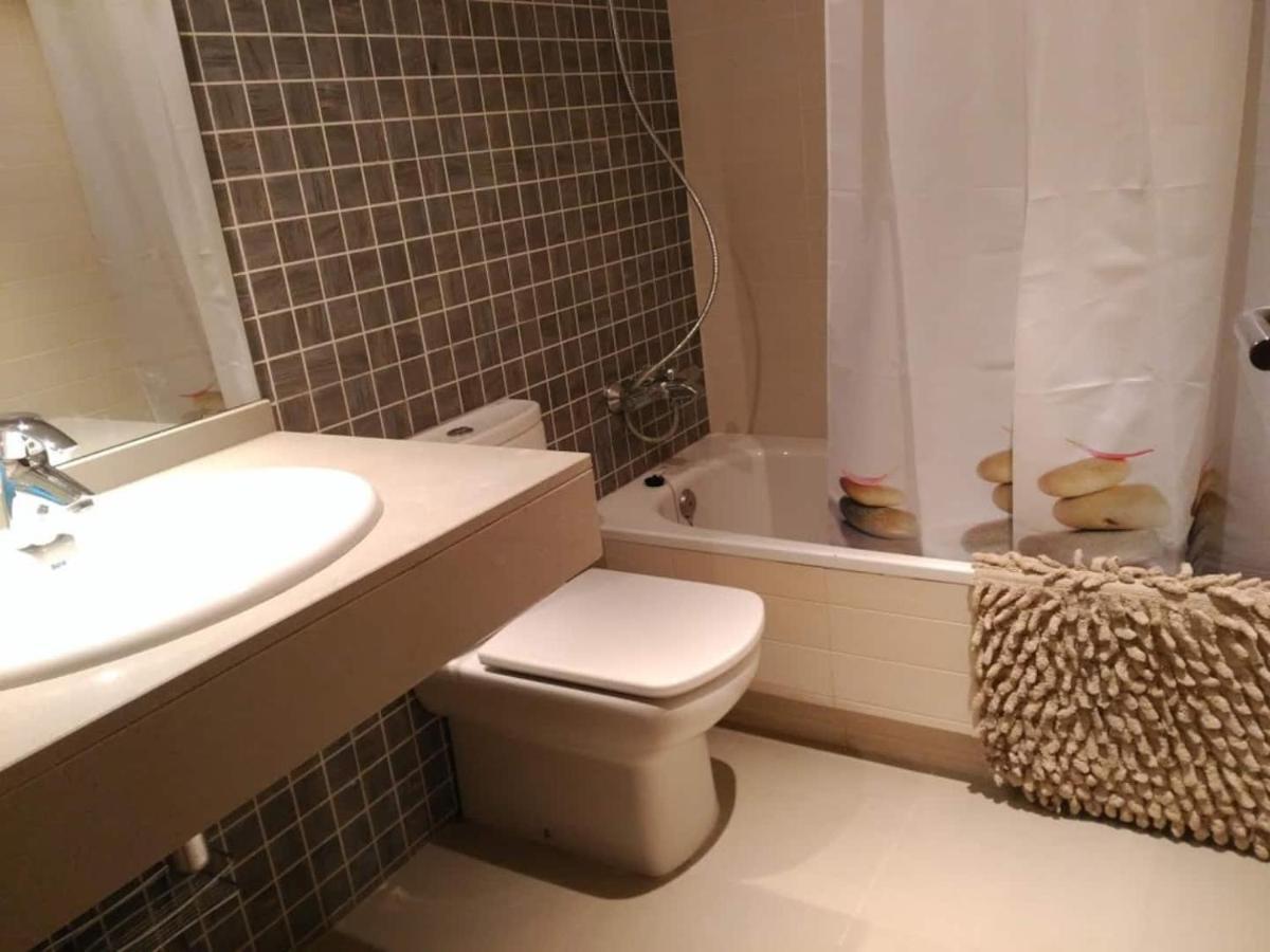Stylish Flat, 2 Bathrooms And Swimming Pool, Next To The Beach! Sant Adria de Besos Exterior photo